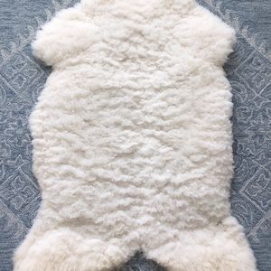 Authentic New Zealand Sheepskin Wool Rug
